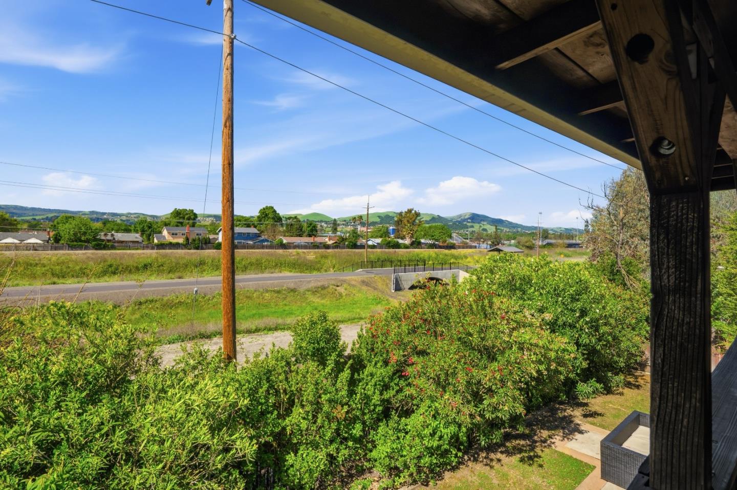 Detail Gallery Image 30 of 38 For 7516 Stagecoach Rd, Dublin,  CA 94568 - 3 Beds | 2/1 Baths