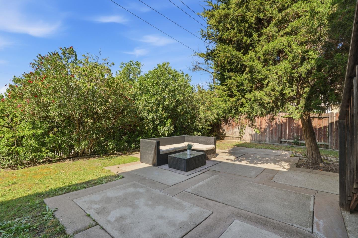 Detail Gallery Image 34 of 38 For 7516 Stagecoach Rd, Dublin,  CA 94568 - 3 Beds | 2/1 Baths