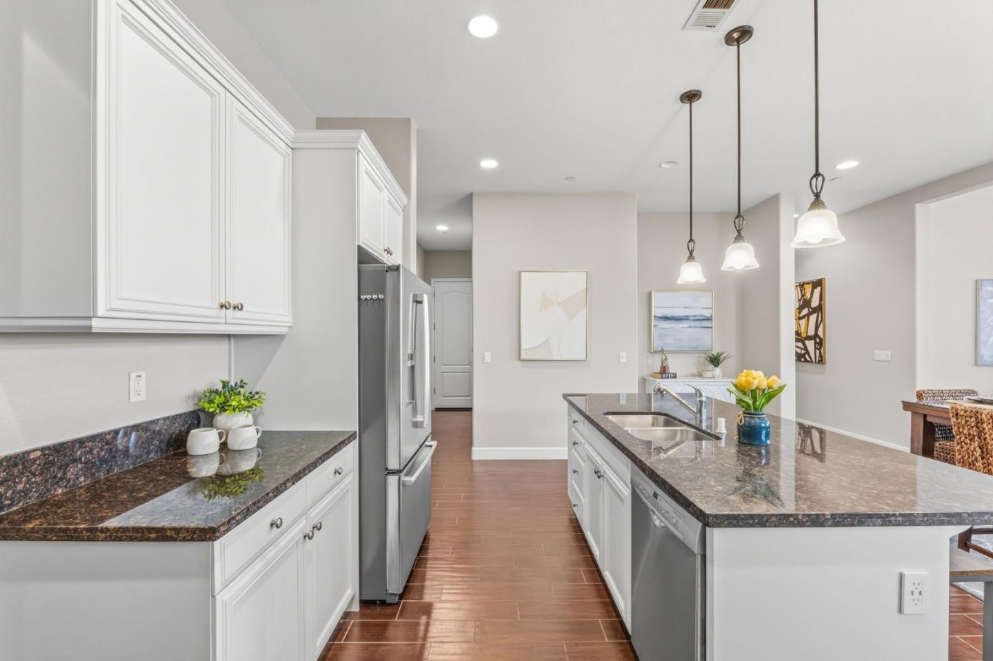 Detail Gallery Image 11 of 71 For 3716 Chiavari Way, Manteca,  CA 95337 - 3 Beds | 2/1 Baths