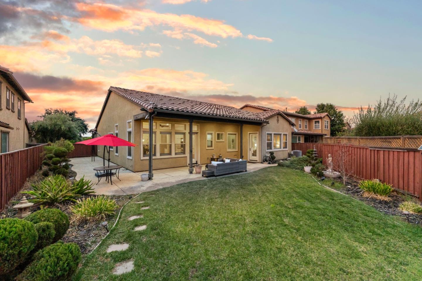 Detail Gallery Image 5 of 71 For 3716 Chiavari Way, Manteca,  CA 95337 - 3 Beds | 2/1 Baths