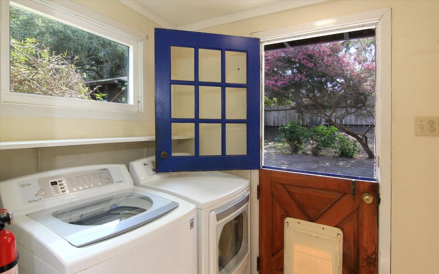 Detail Gallery Image 15 of 25 For 1251 Pacific St, Monterey,  CA 93940 - 3 Beds | 2 Baths