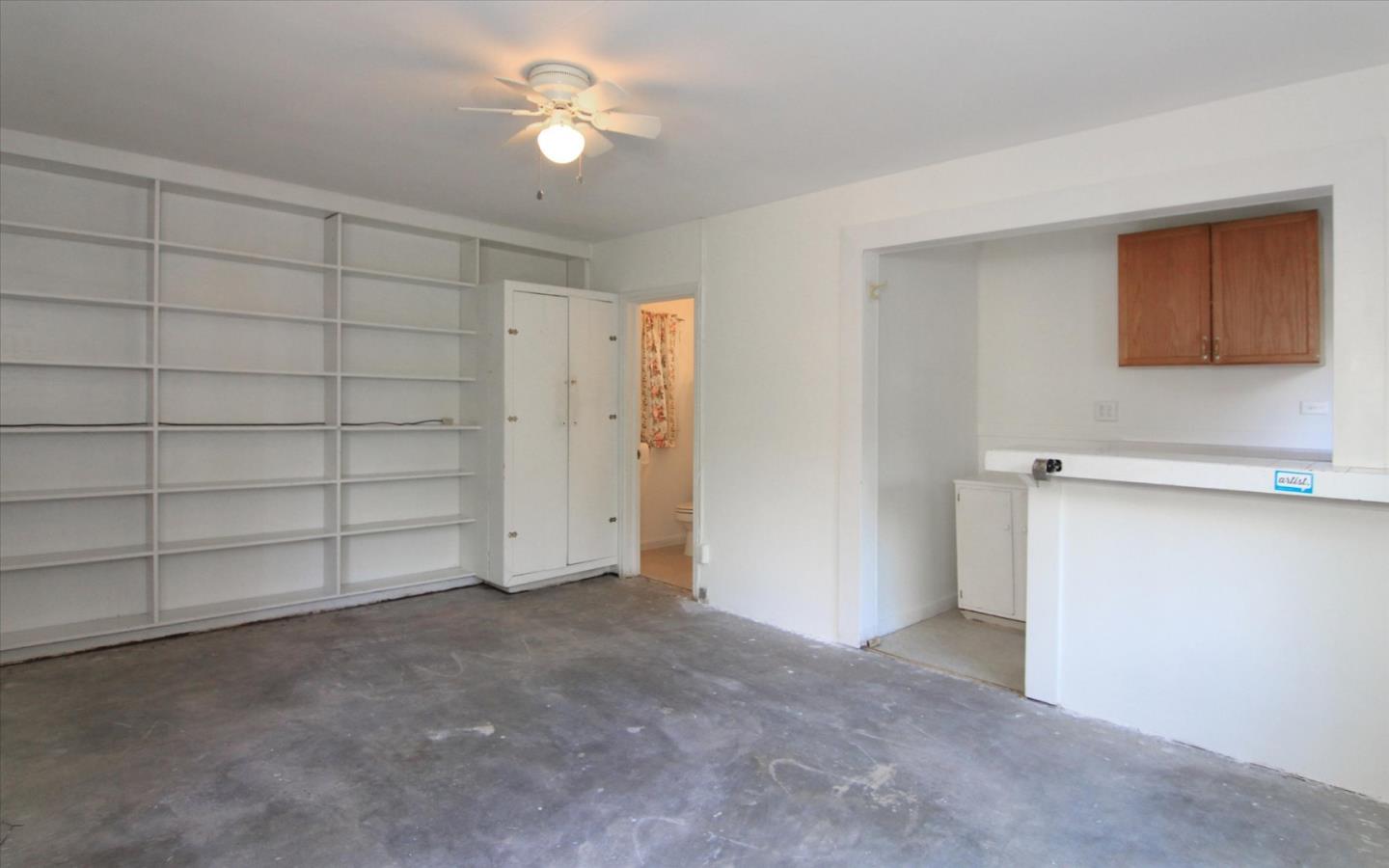 Detail Gallery Image 20 of 25 For 1251 Pacific St, Monterey,  CA 93940 - 3 Beds | 2 Baths