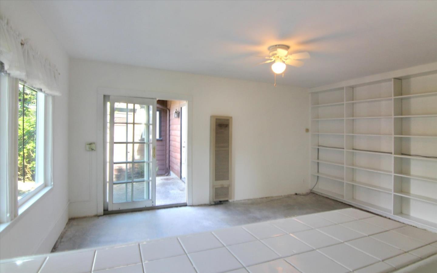 Detail Gallery Image 22 of 25 For 1251 Pacific St, Monterey,  CA 93940 - 3 Beds | 2 Baths