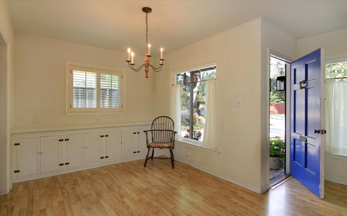 Detail Gallery Image 7 of 25 For 1251 Pacific St, Monterey,  CA 93940 - 3 Beds | 2 Baths