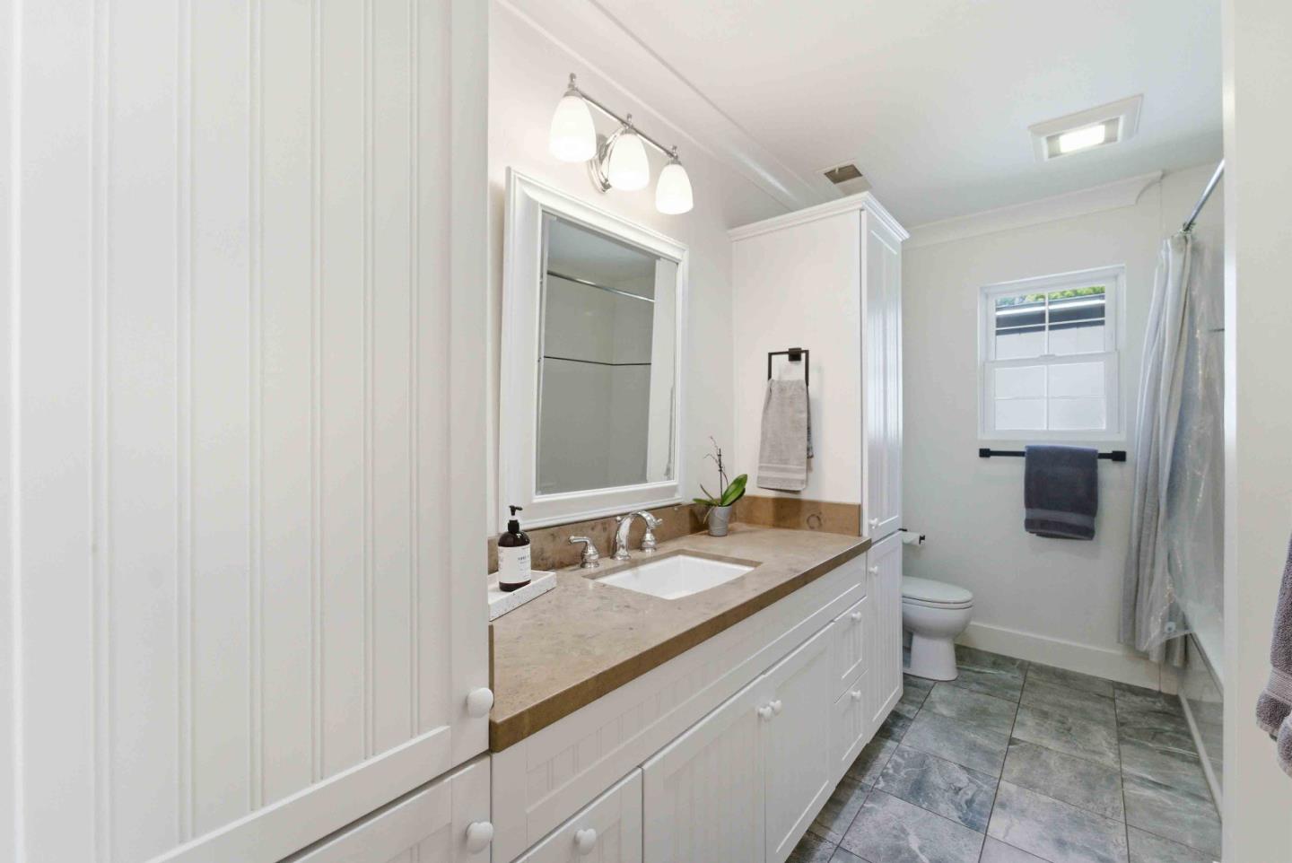 Detail Gallery Image 19 of 44 For 16180 Jasmine Way, Los Gatos,  CA 95032 - 3 Beds | 3 Baths