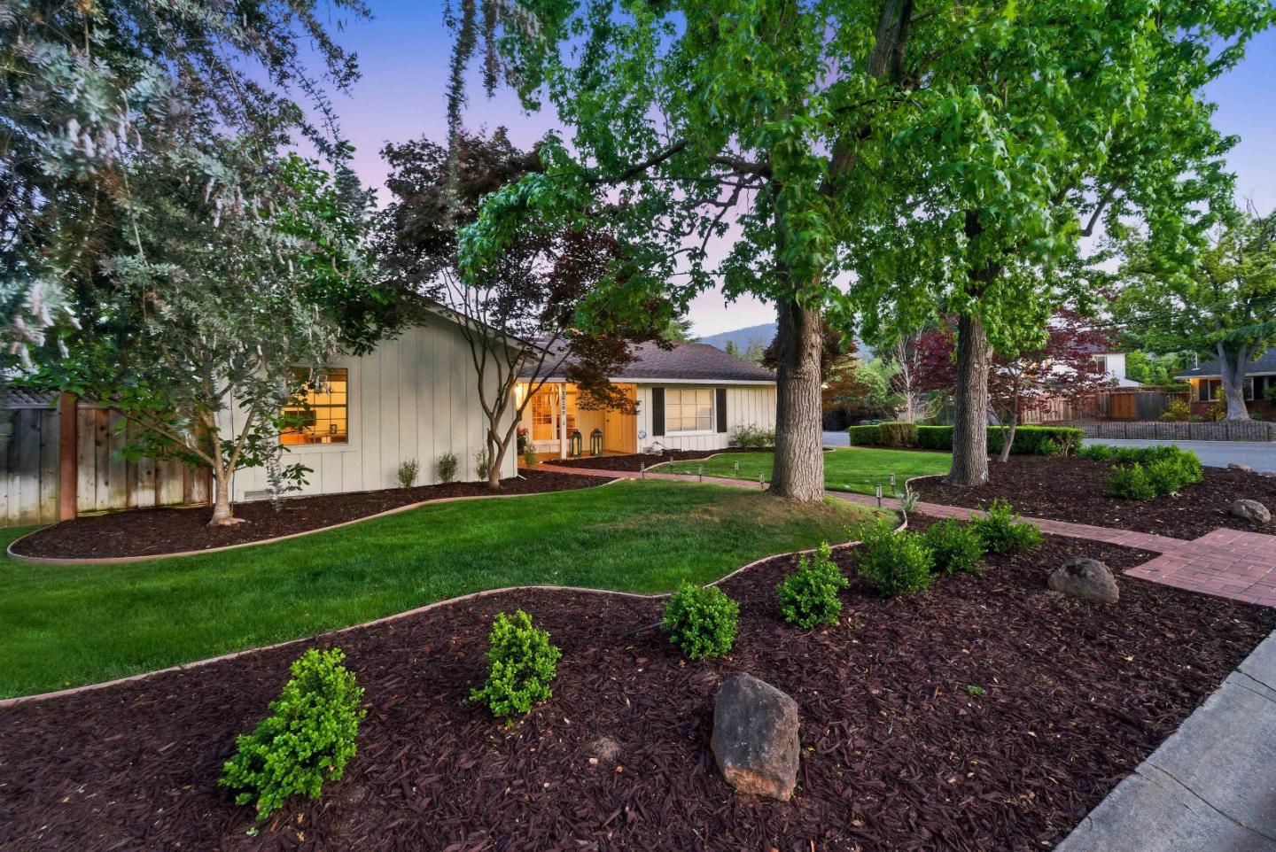 Detail Gallery Image 35 of 44 For 16180 Jasmine Way, Los Gatos,  CA 95032 - 3 Beds | 3 Baths