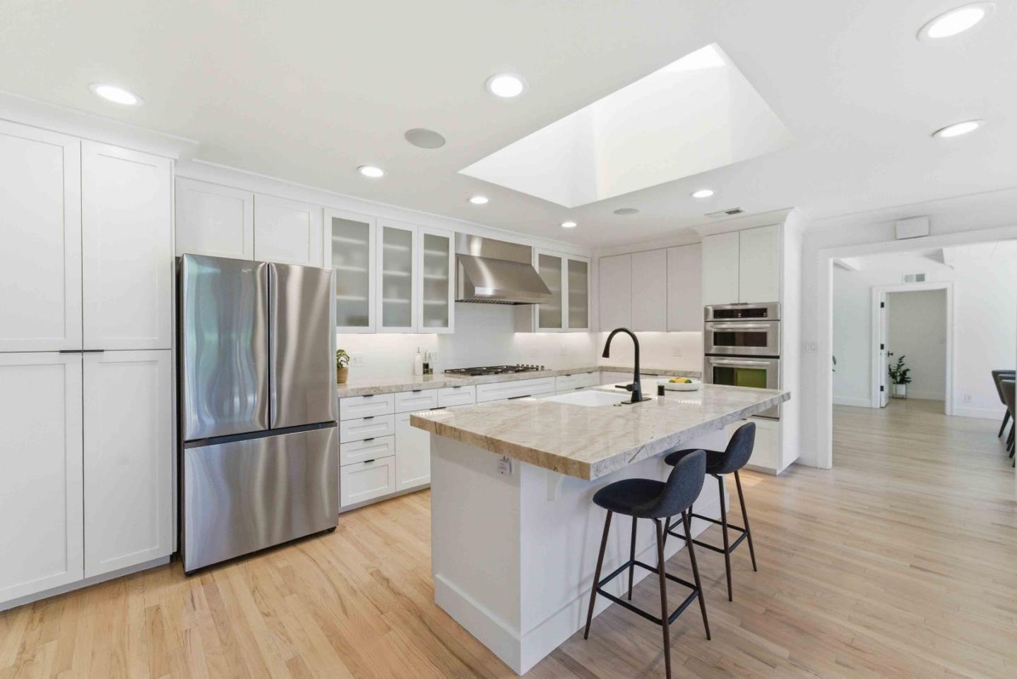 Detail Gallery Image 4 of 44 For 16180 Jasmine Way, Los Gatos,  CA 95032 - 3 Beds | 3 Baths