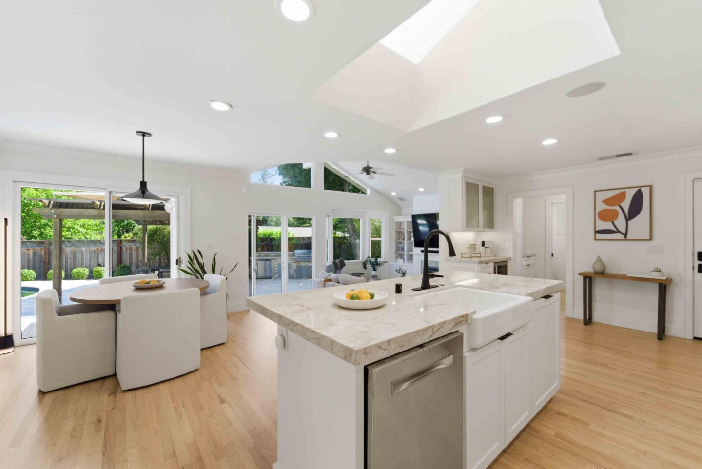 Detail Gallery Image 6 of 44 For 16180 Jasmine Way, Los Gatos,  CA 95032 - 3 Beds | 3 Baths