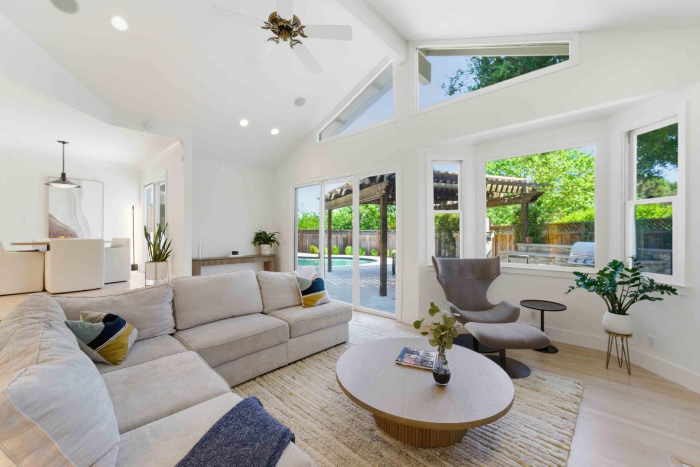 Detail Gallery Image 9 of 44 For 16180 Jasmine Way, Los Gatos,  CA 95032 - 3 Beds | 3 Baths