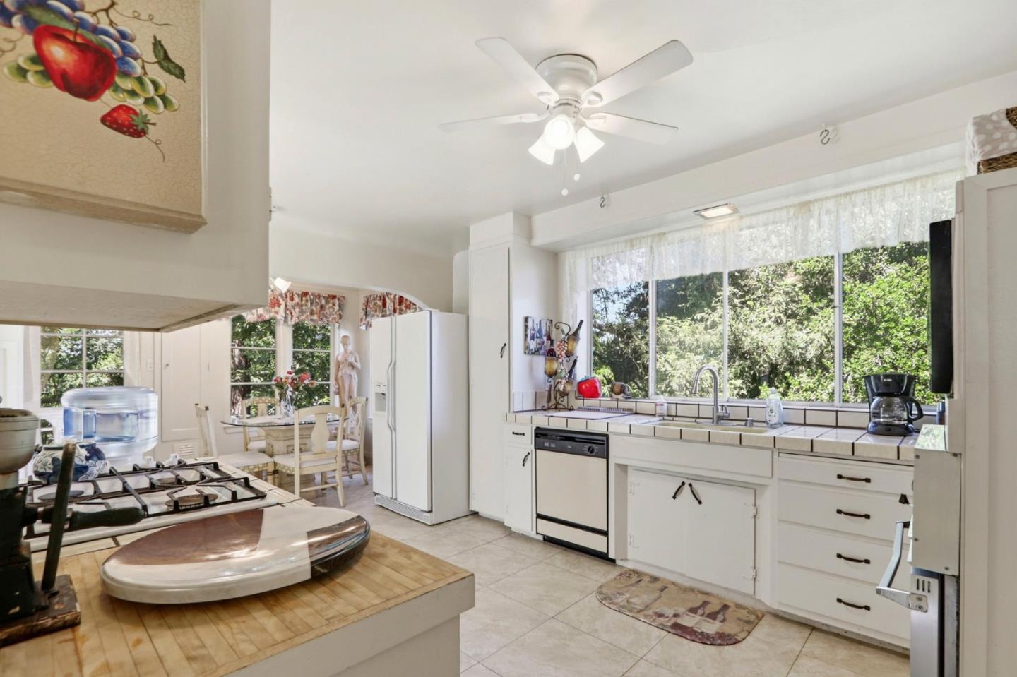 Detail Gallery Image 18 of 47 For 18211 Saratoga Los Gatos Rd, Monte Sereno,  CA 95030 - 4 Beds | 2 Baths