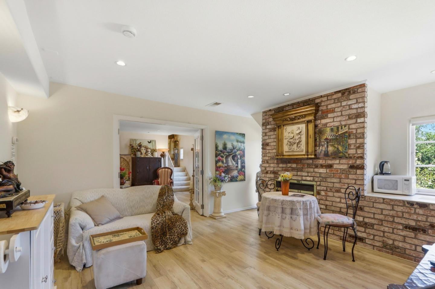 Detail Gallery Image 27 of 47 For 18211 Saratoga Los Gatos Rd, Monte Sereno,  CA 95030 - 4 Beds | 2 Baths