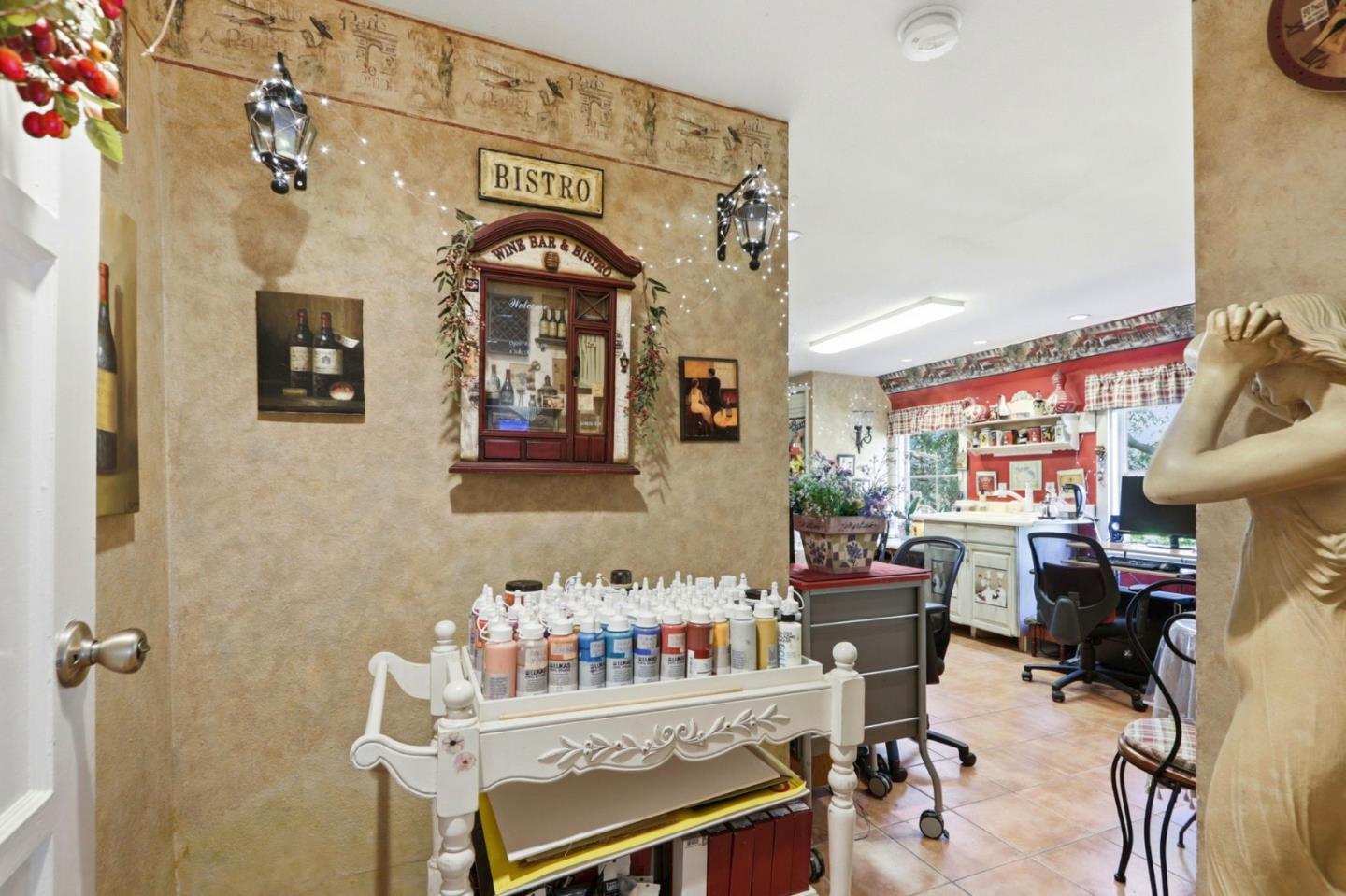 Detail Gallery Image 28 of 47 For 18211 Saratoga Los Gatos Rd, Monte Sereno,  CA 95030 - 4 Beds | 2 Baths