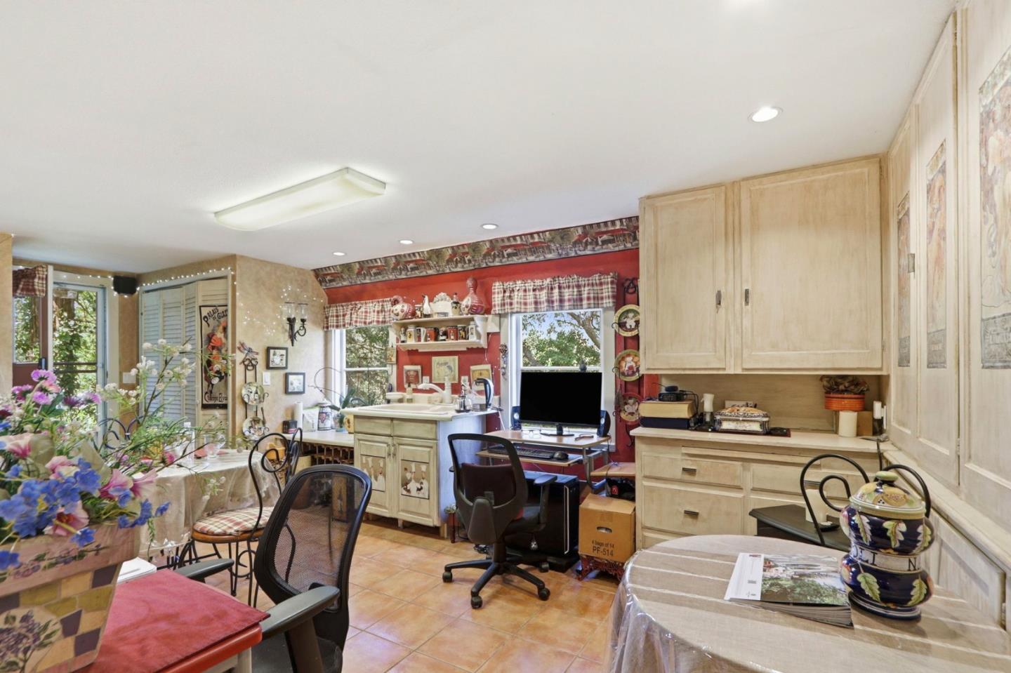 Detail Gallery Image 29 of 47 For 18211 Saratoga Los Gatos Rd, Monte Sereno,  CA 95030 - 4 Beds | 2 Baths