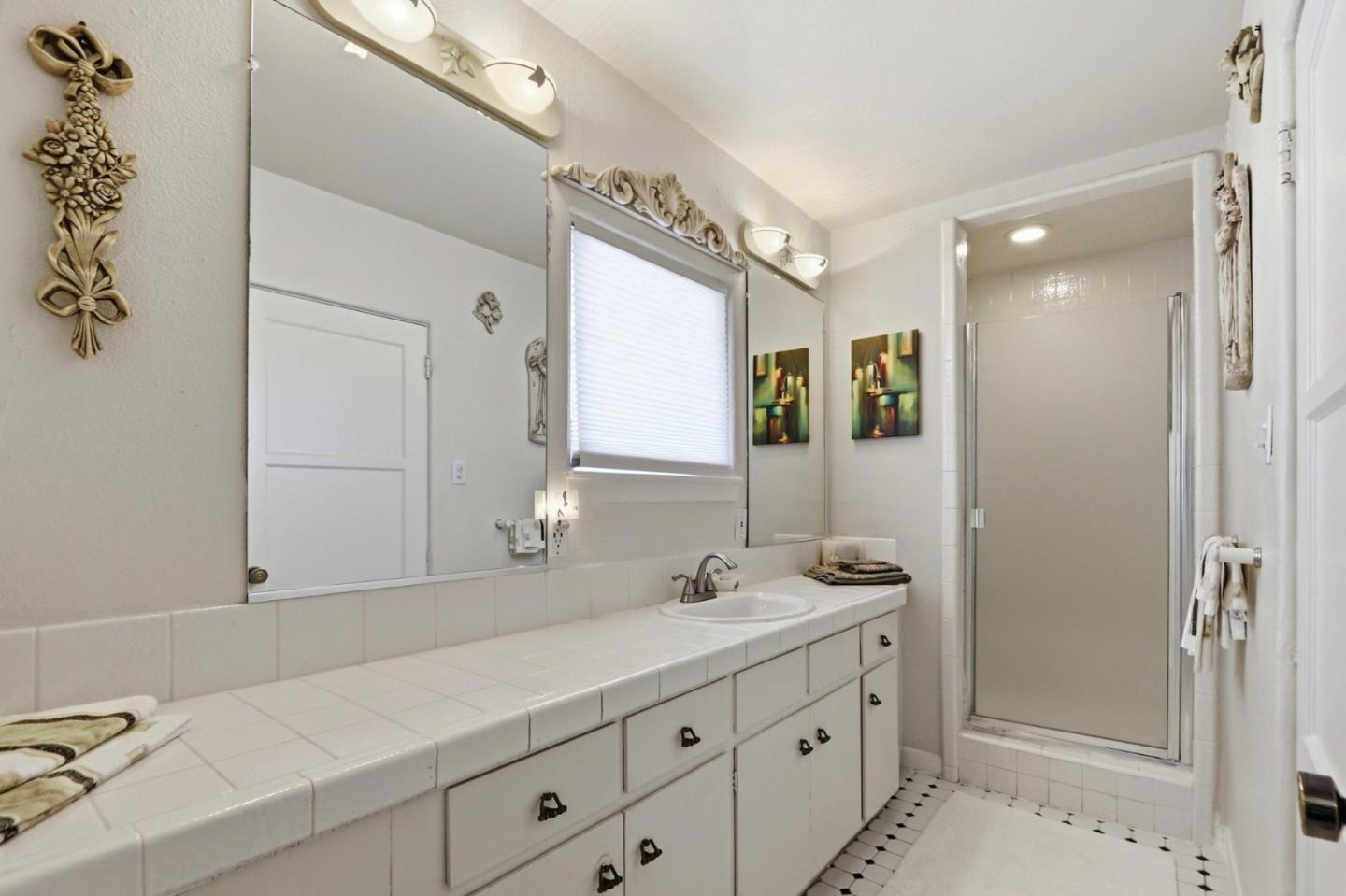 Detail Gallery Image 33 of 47 For 18211 Saratoga Los Gatos Rd, Monte Sereno,  CA 95030 - 4 Beds | 2 Baths