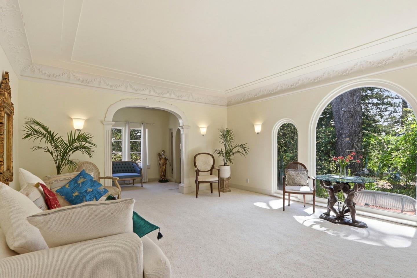 Detail Gallery Image 8 of 47 For 18211 Saratoga Los Gatos Rd, Monte Sereno,  CA 95030 - 4 Beds | 2 Baths