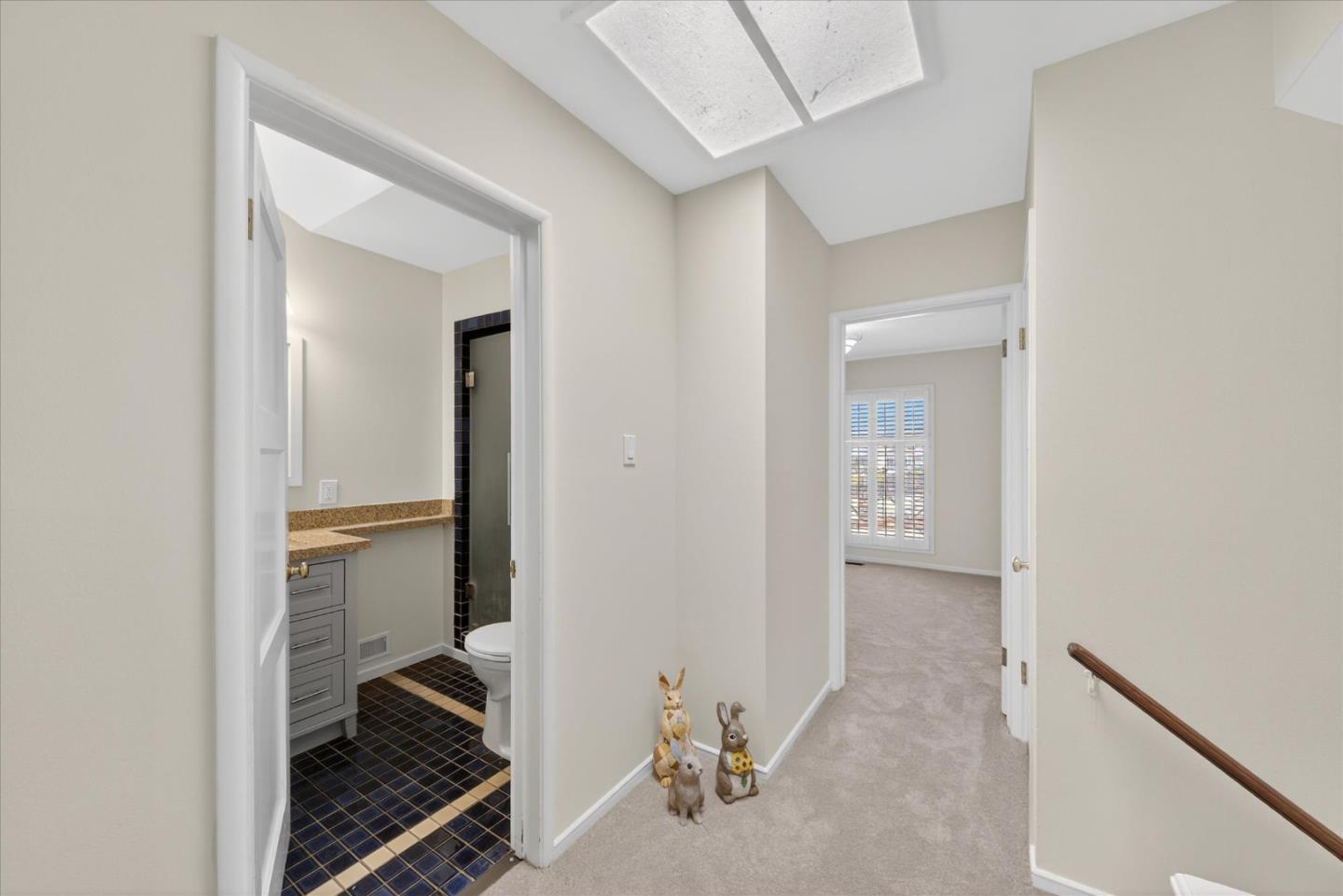 Detail Gallery Image 11 of 19 For 95 Lake Vista Ave, Daly City,  CA 94015 - 2 Beds | 1 Baths