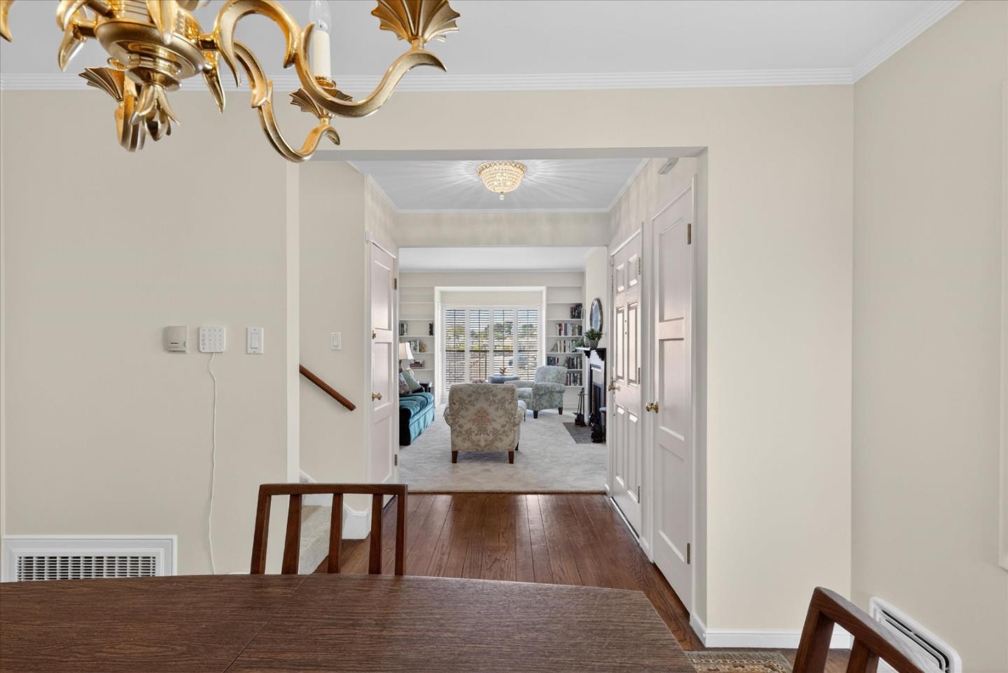 Detail Gallery Image 8 of 19 For 95 Lake Vista Ave, Daly City,  CA 94015 - 2 Beds | 1 Baths