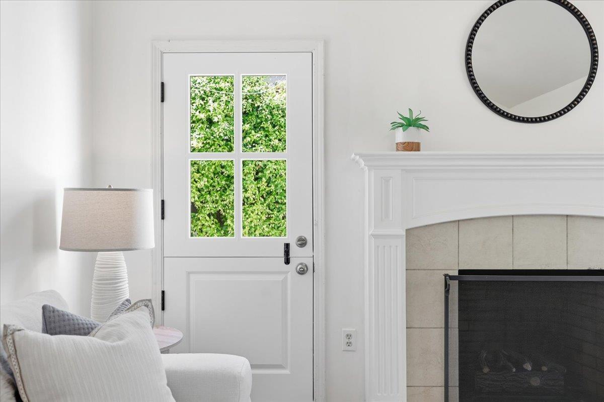 Detail Gallery Image 13 of 97 For 1019 Riverton Dr, San Carlos,  CA 94070 - 3 Beds | 1 Baths