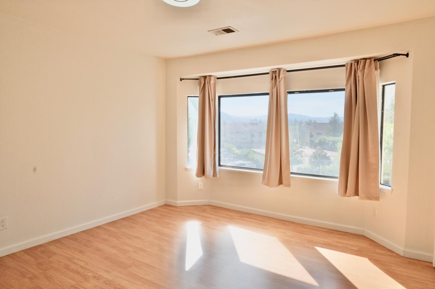 Photo #23: ML82041909 Listing: Photo #23