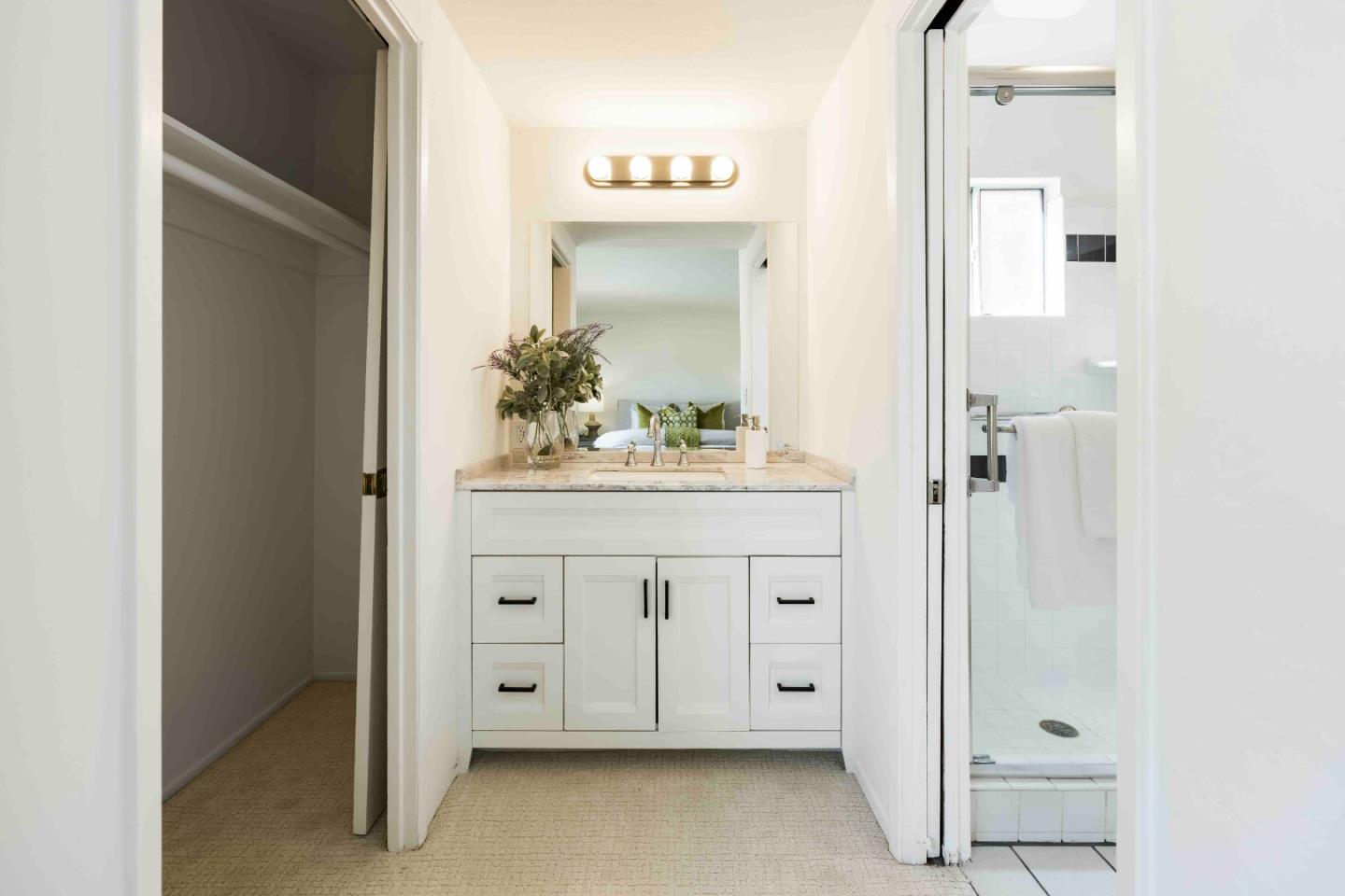 Detail Gallery Image 14 of 19 For 10101 Richwood Dr, Cupertino,  CA 95014 - 3 Beds | 2 Baths