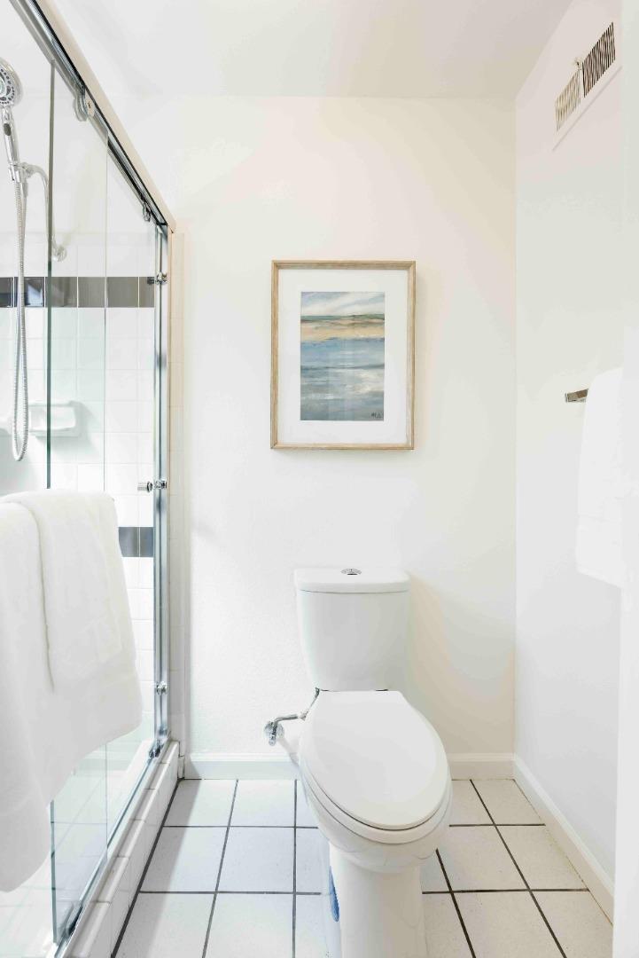 Detail Gallery Image 15 of 19 For 10101 Richwood Dr, Cupertino,  CA 95014 - 3 Beds | 2 Baths