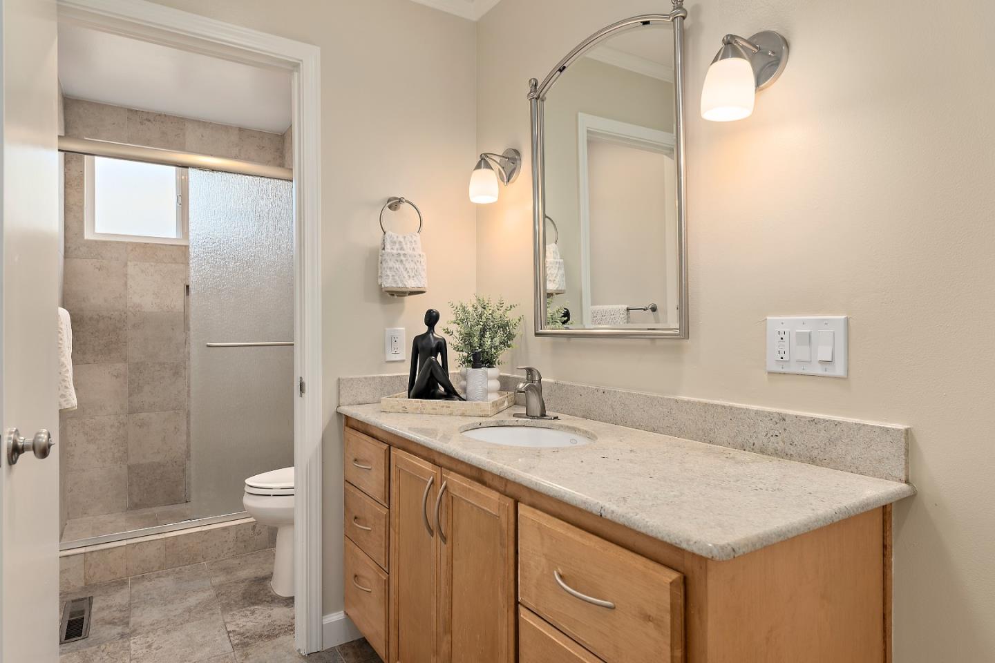 Detail Gallery Image 22 of 29 For 1527 Fields Dr, San Jose,  CA 95129 - 3 Beds | 2 Baths