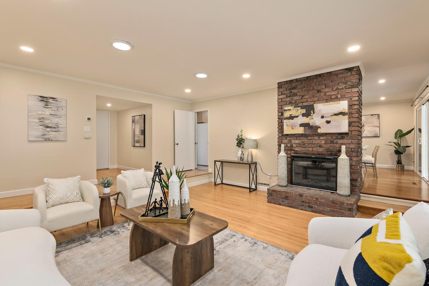 Detail Gallery Image 5 of 29 For 1527 Fields Dr, San Jose,  CA 95129 - 3 Beds | 2 Baths