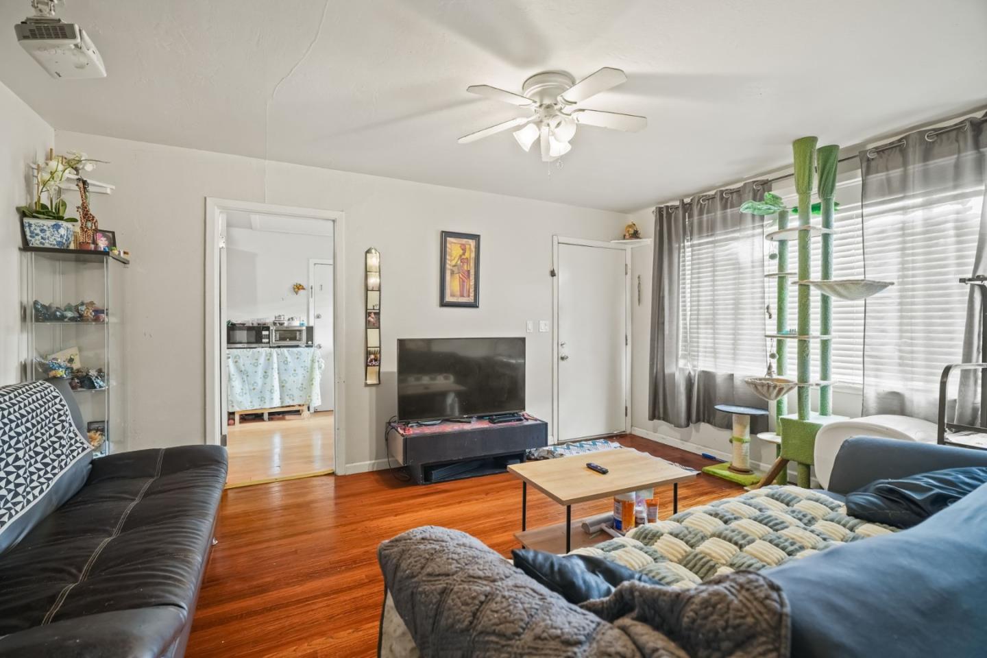 Detail Gallery Image 10 of 25 For 1479 Ebener St, Redwood City,  CA 94061 - – Beds | – Baths