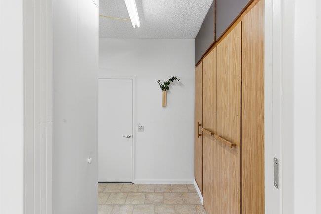 Detail Gallery Image 15 of 42 For 425 Exeter Pl, Marina,  CA 93933 - 4 Beds | 2 Baths