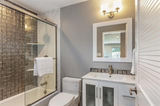 Detail Gallery Image 7 of 13 For 200 5th Ave #4,  Santa Cruz,  CA 95062 - 2 Beds | 2 Baths