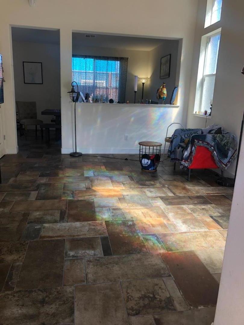 Detail Gallery Image 13 of 25 For 10864 Peerless Ct, Oakland,  CA 94603 - 3 Beds | 2/1 Baths