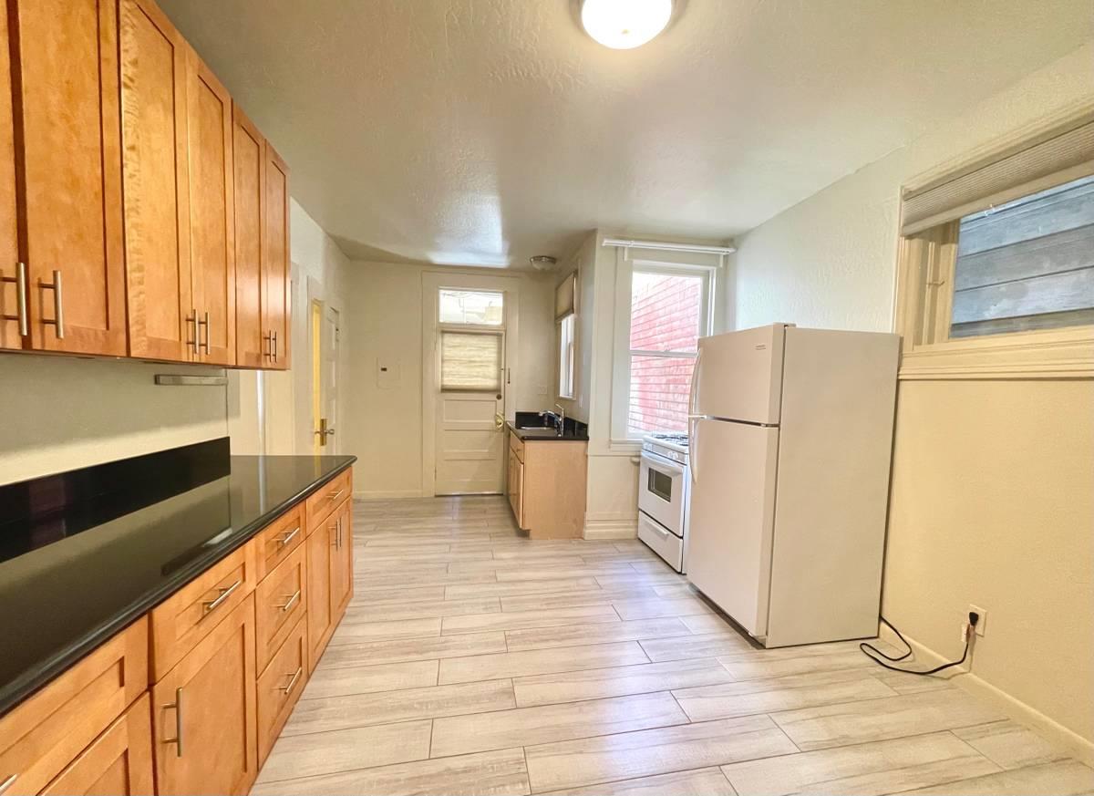 Detail Gallery Image 30 of 39 For 1003-1011 Anza St, San Francisco,  CA 94118 - – Beds | – Baths