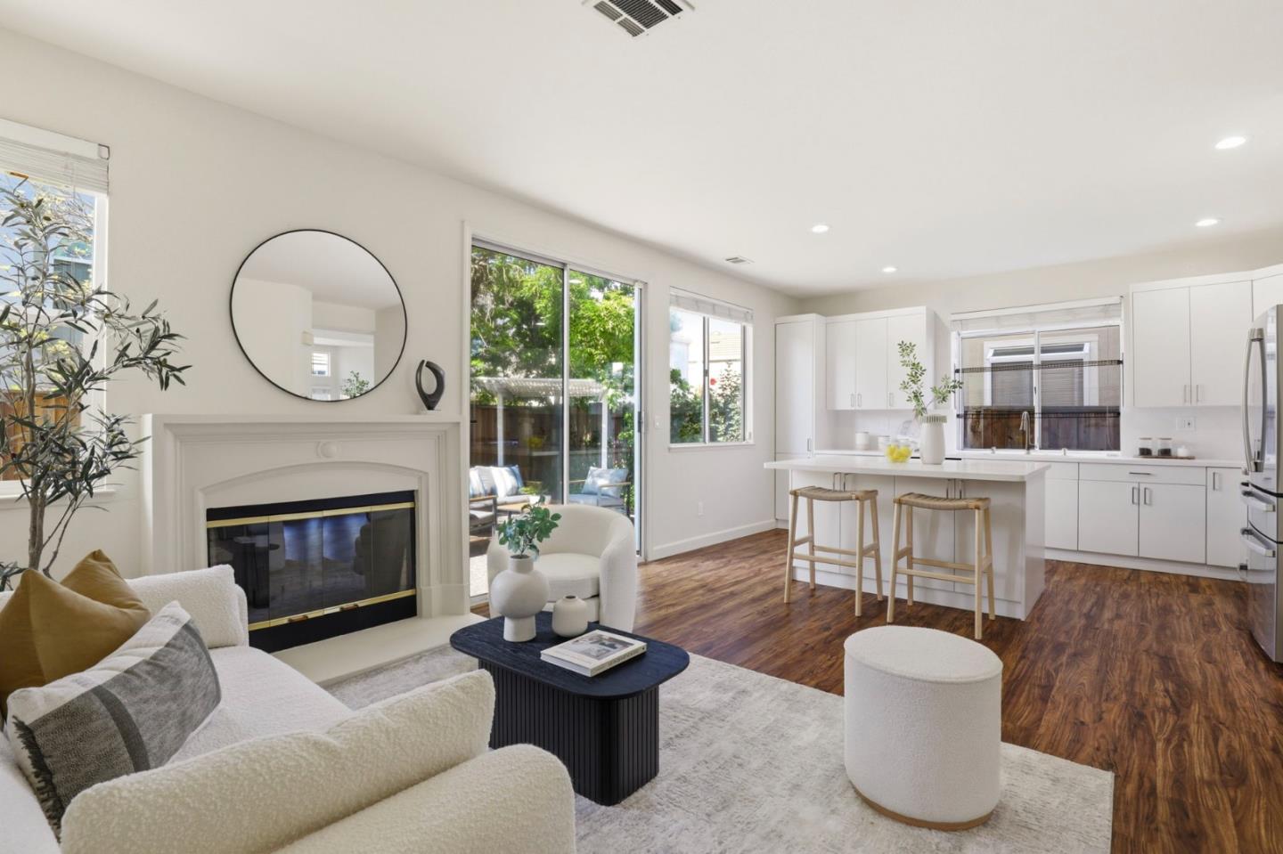 Detail Gallery Image 12 of 33 For 34237 Tupelo St, Fremont,  CA 94555 - 4 Beds | 3 Baths