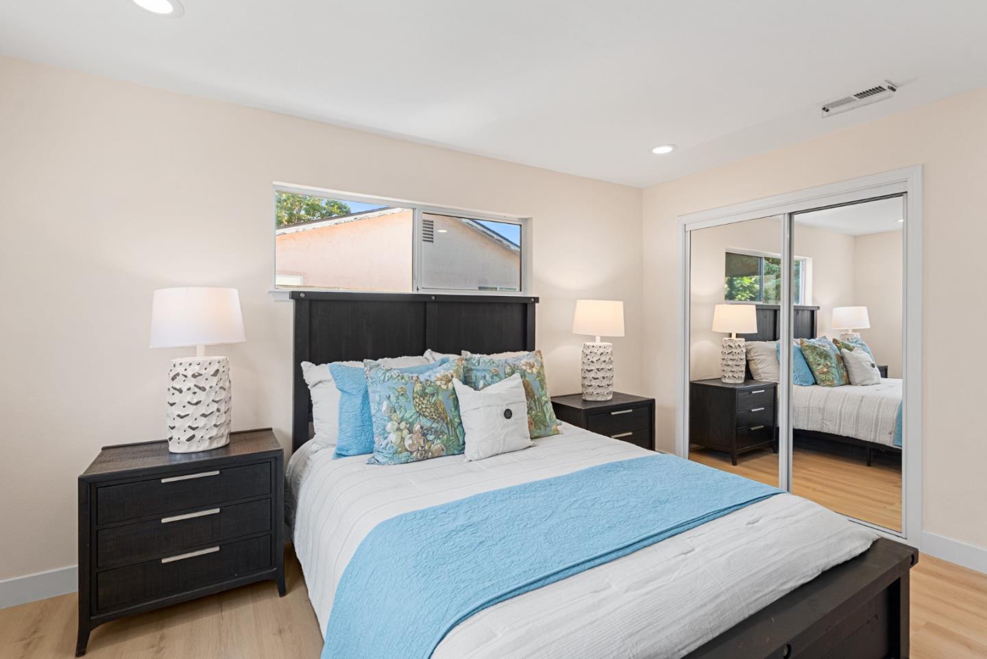 Detail Gallery Image 15 of 28 For 966 Chelan Dr, Sunnyvale,  CA 94087 - 3 Beds | 2 Baths