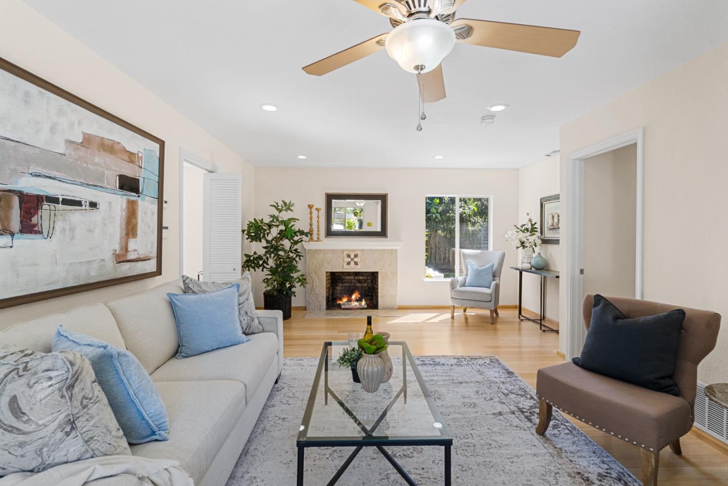 Detail Gallery Image 6 of 28 For 966 Chelan Dr, Sunnyvale,  CA 94087 - 3 Beds | 2 Baths