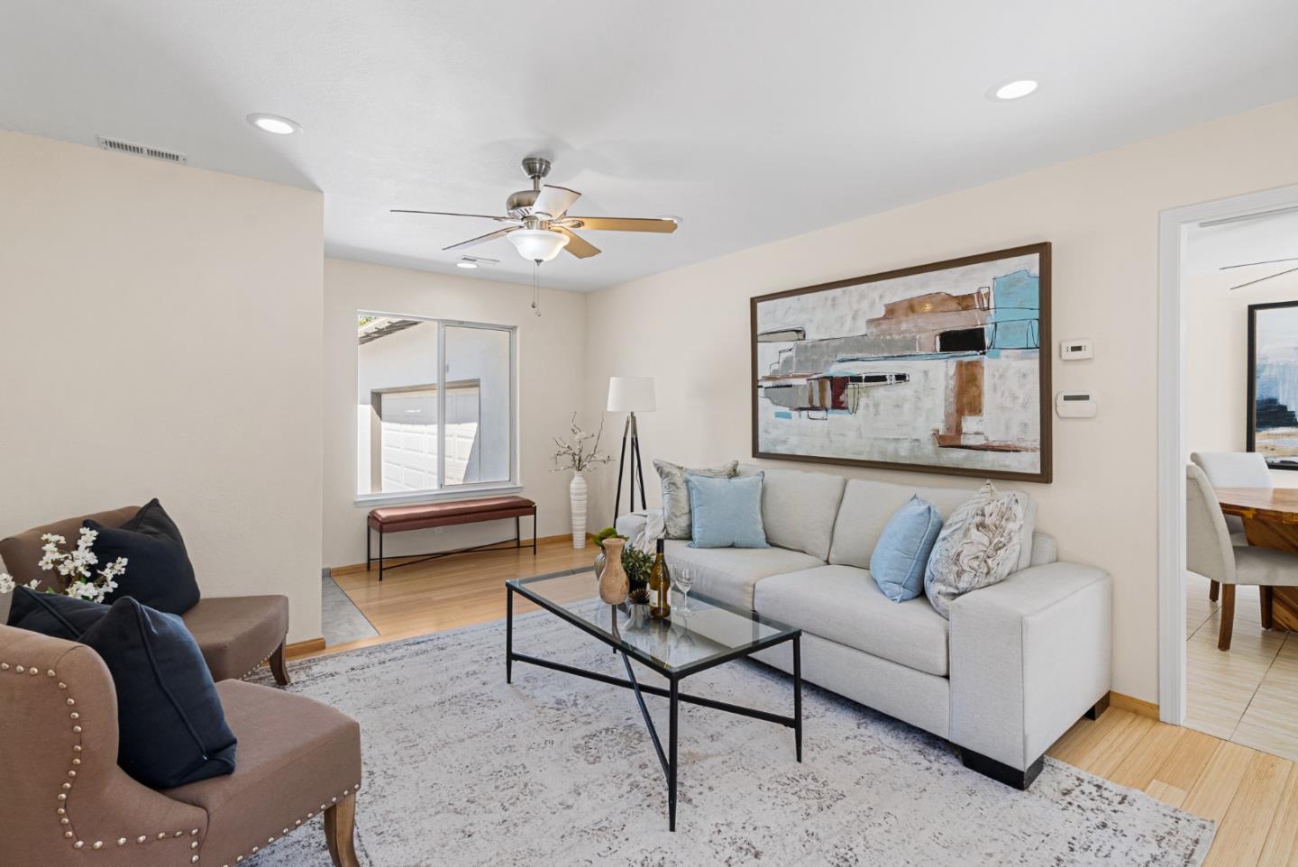 Detail Gallery Image 7 of 28 For 966 Chelan Dr, Sunnyvale,  CA 94087 - 3 Beds | 2 Baths