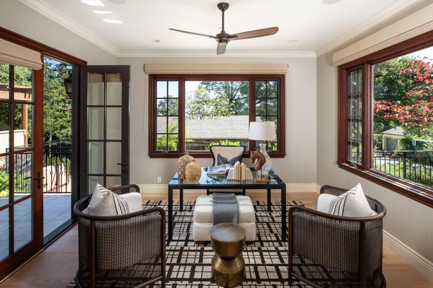 Detail Gallery Image 13 of 43 For 795 Nash Rd, Los Altos,  CA 94024 - 4 Beds | 4/1 Baths