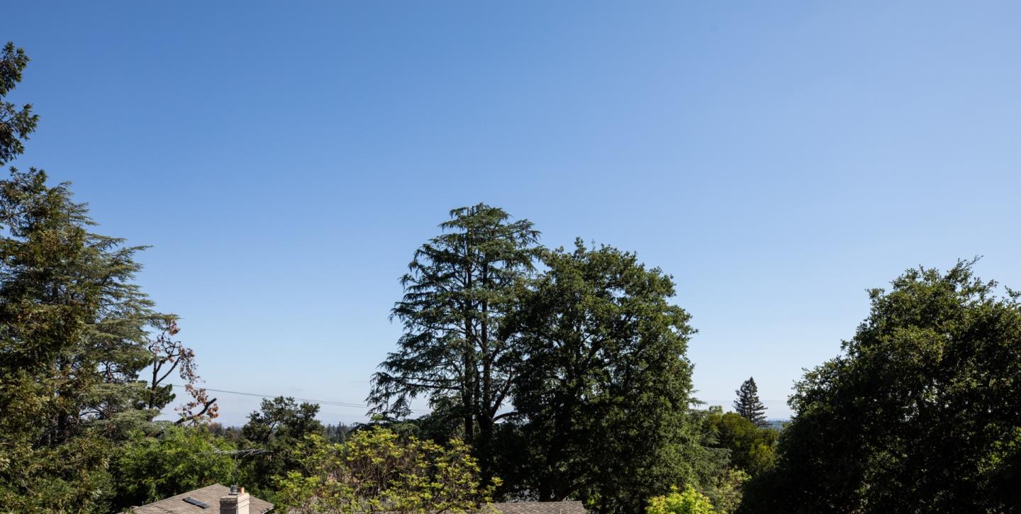 Detail Gallery Image 16 of 43 For 795 Nash Rd, Los Altos,  CA 94024 - 4 Beds | 4/1 Baths