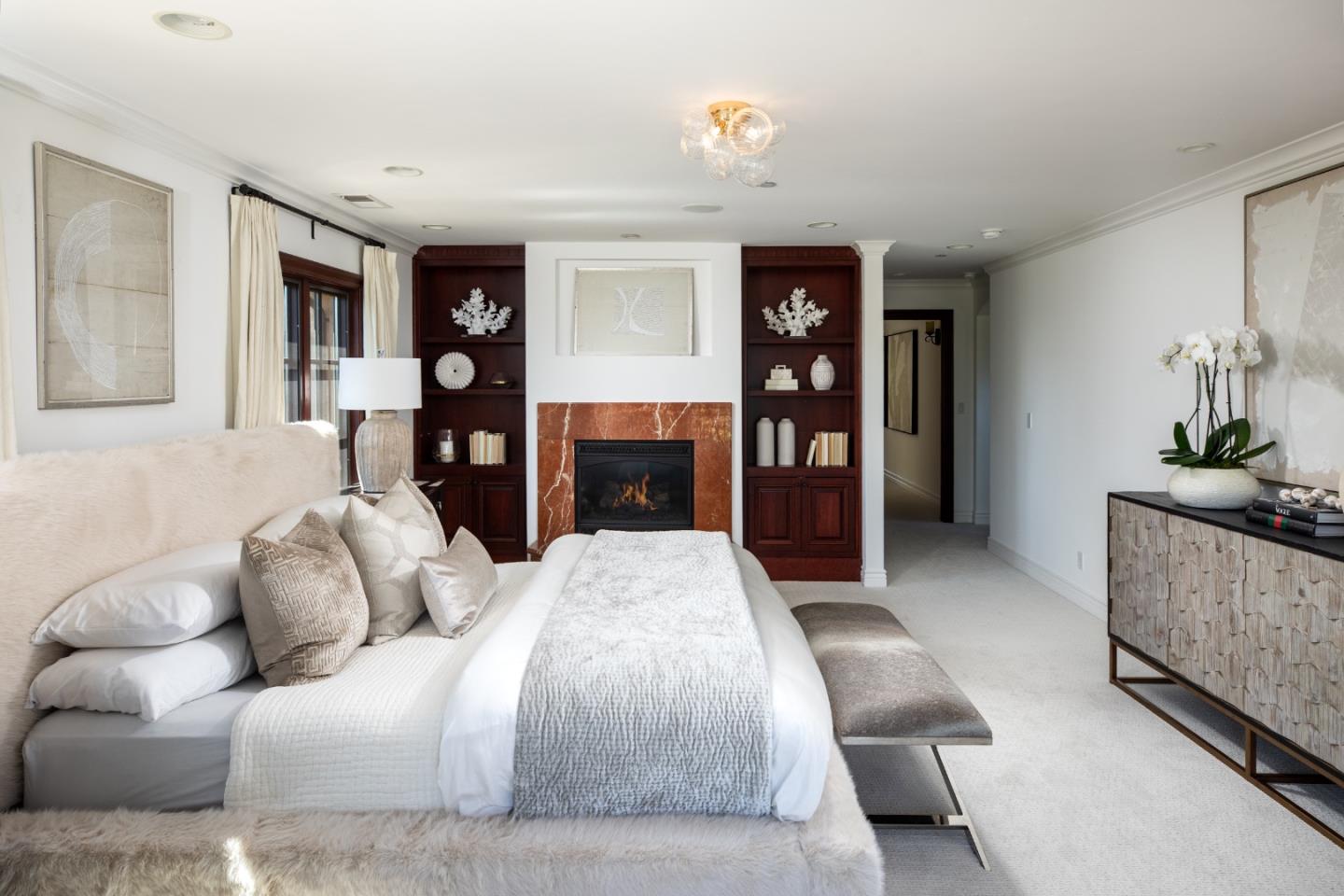 Detail Gallery Image 17 of 43 For 795 Nash Rd, Los Altos,  CA 94024 - 4 Beds | 4/1 Baths