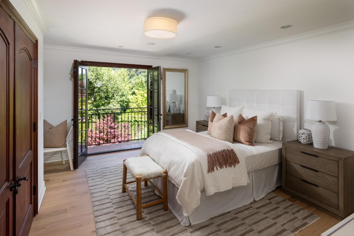 Detail Gallery Image 23 of 43 For 795 Nash Rd, Los Altos,  CA 94024 - 4 Beds | 4/1 Baths