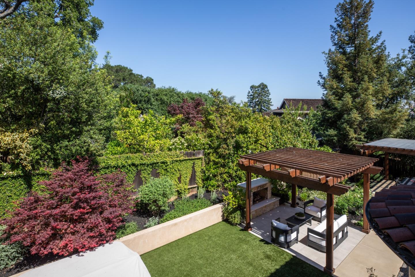 Detail Gallery Image 24 of 43 For 795 Nash Rd, Los Altos,  CA 94024 - 4 Beds | 4/1 Baths