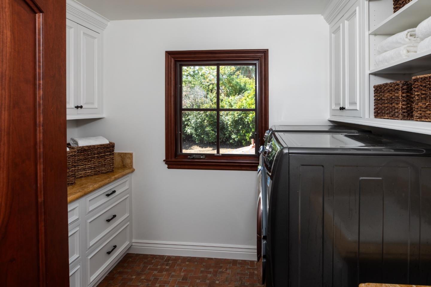 Detail Gallery Image 25 of 43 For 795 Nash Rd, Los Altos,  CA 94024 - 4 Beds | 4/1 Baths