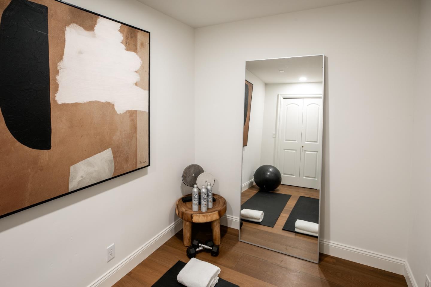 Detail Gallery Image 29 of 43 For 795 Nash Rd, Los Altos,  CA 94024 - 4 Beds | 4/1 Baths