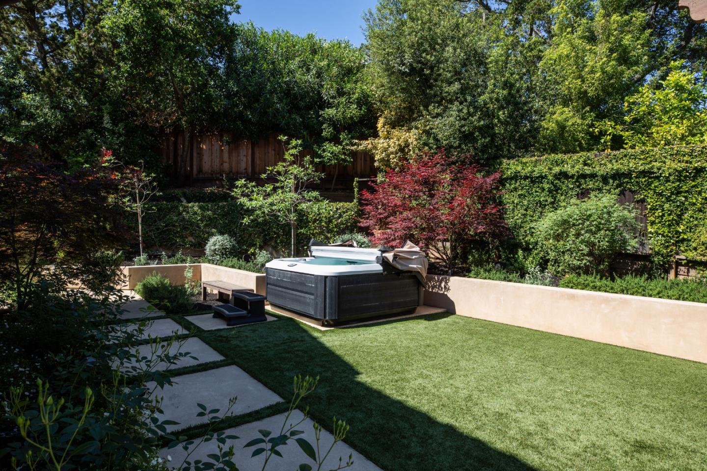 Detail Gallery Image 34 of 43 For 795 Nash Rd, Los Altos,  CA 94024 - 4 Beds | 4/1 Baths