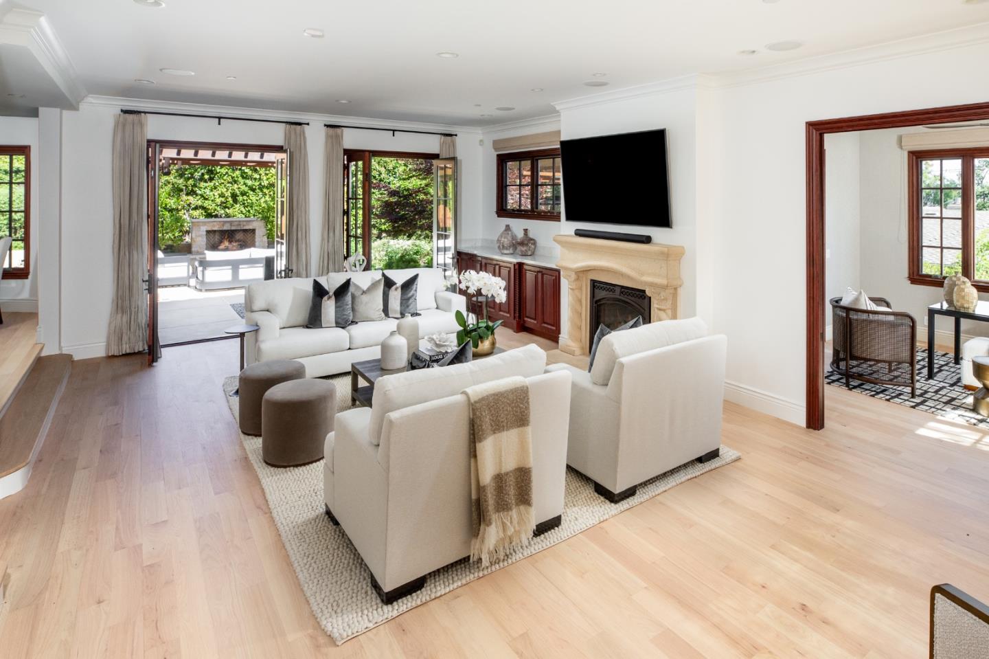 Detail Gallery Image 6 of 43 For 795 Nash Rd, Los Altos,  CA 94024 - 4 Beds | 4/1 Baths