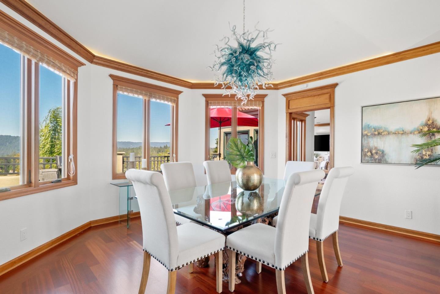 Detail Gallery Image 12 of 102 For 17 Kite Hill Rd, Santa Cruz,  CA 95060 - 4 Beds | 3/1 Baths