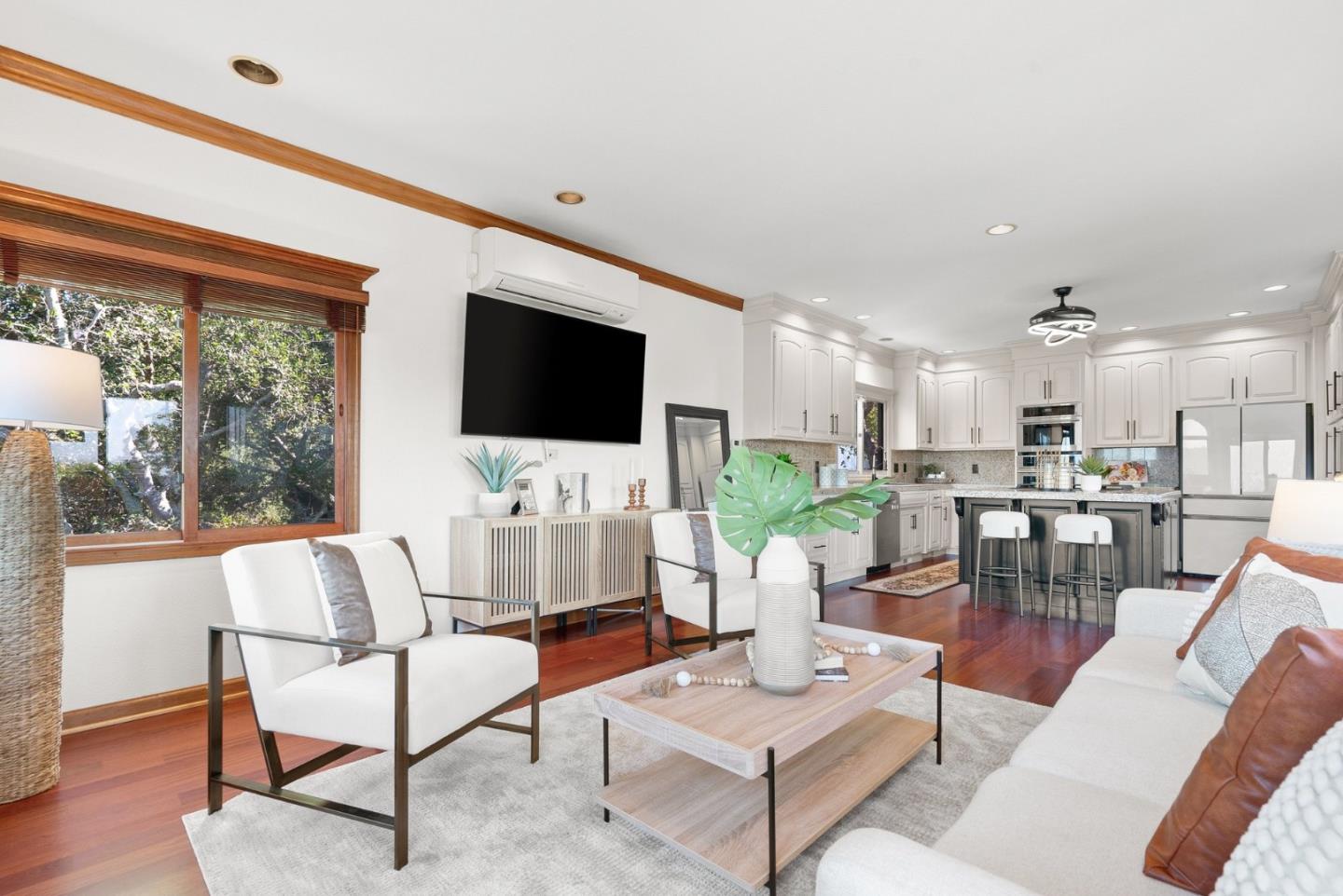 Detail Gallery Image 15 of 102 For 17 Kite Hill Rd, Santa Cruz,  CA 95060 - 4 Beds | 3/1 Baths