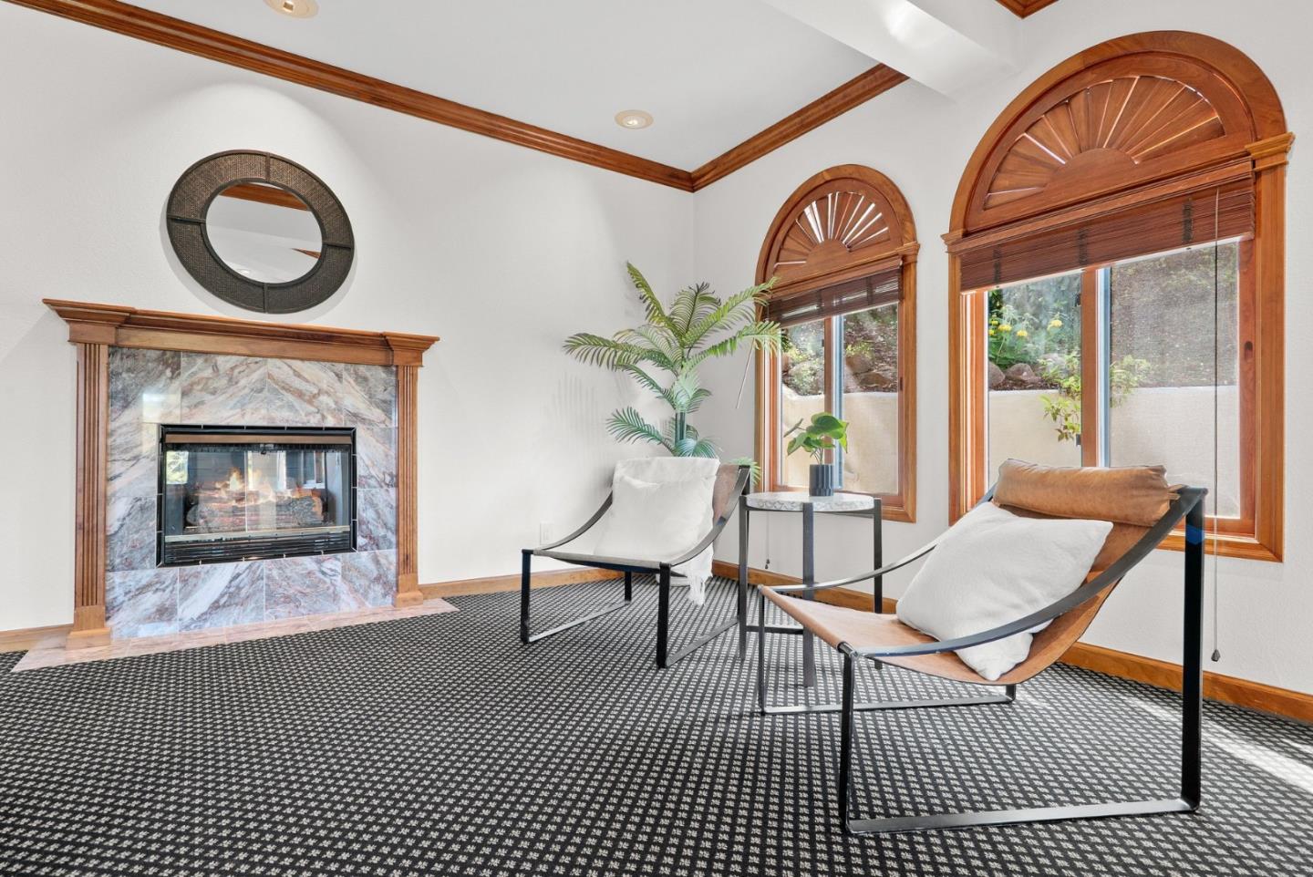 Detail Gallery Image 25 of 102 For 17 Kite Hill Rd, Santa Cruz,  CA 95060 - 4 Beds | 3/1 Baths