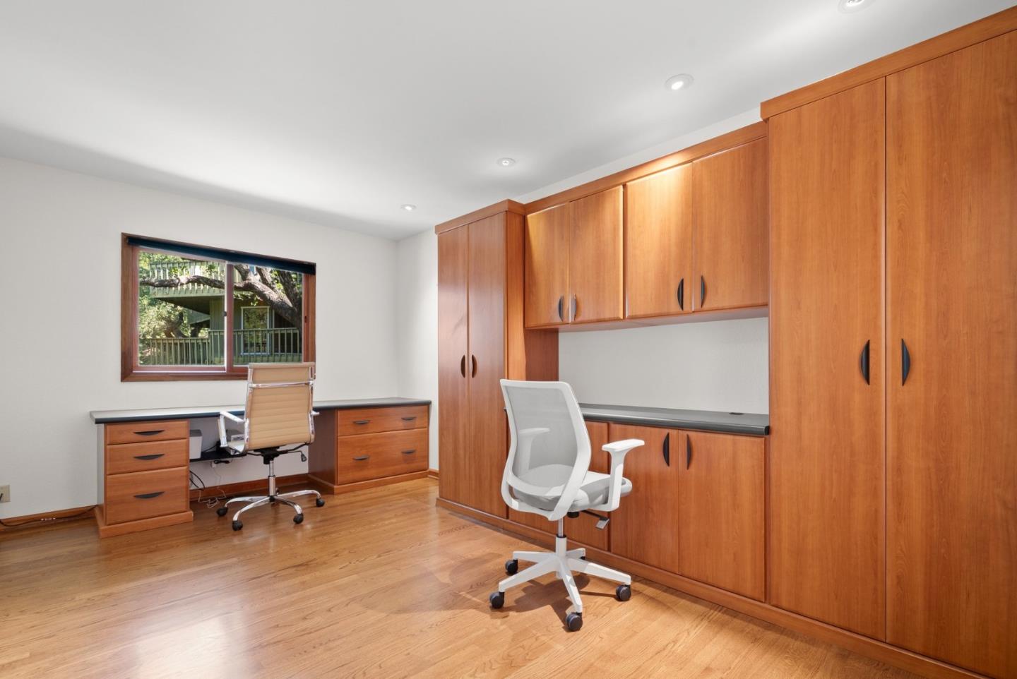 Detail Gallery Image 39 of 102 For 17 Kite Hill Rd, Santa Cruz,  CA 95060 - 4 Beds | 3/1 Baths