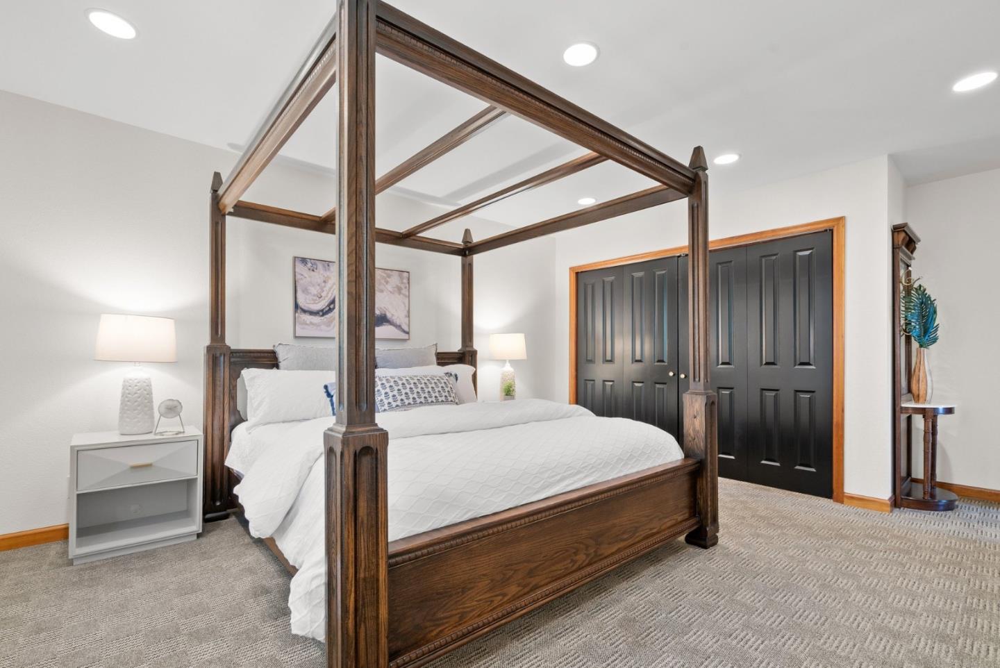 Detail Gallery Image 41 of 102 For 17 Kite Hill Rd, Santa Cruz,  CA 95060 - 4 Beds | 3/1 Baths